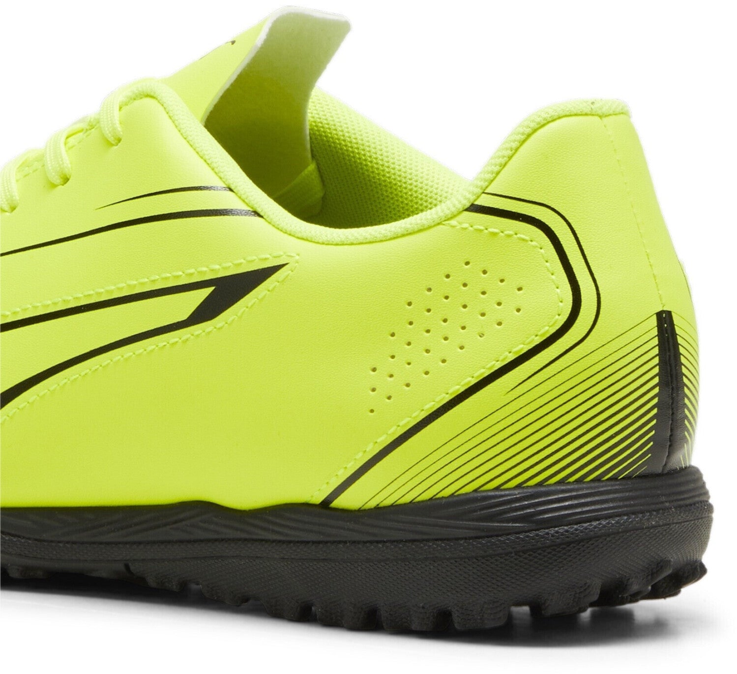 Puma Herren Vitoria TT Soccer Gr 44 Kunstrasen Schuhe